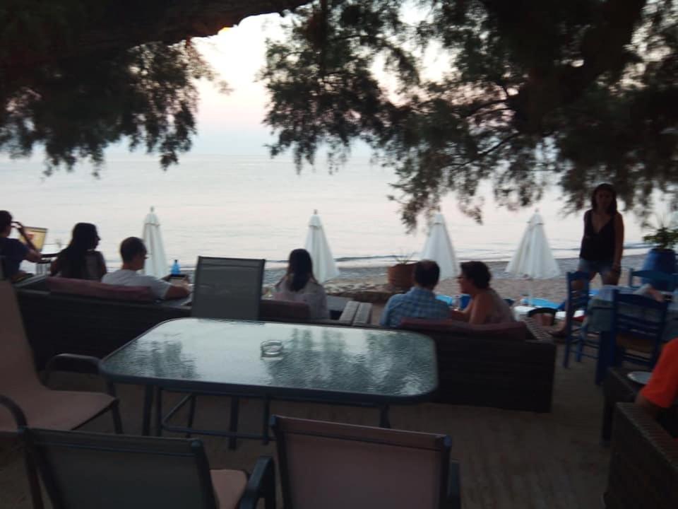 Beachfront Apartment Kato Káto Zákros Buitenkant foto
